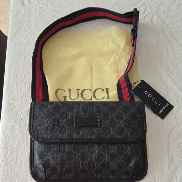 Gucci Black GG Pattern Belt Bag - Picture 1 of 5
